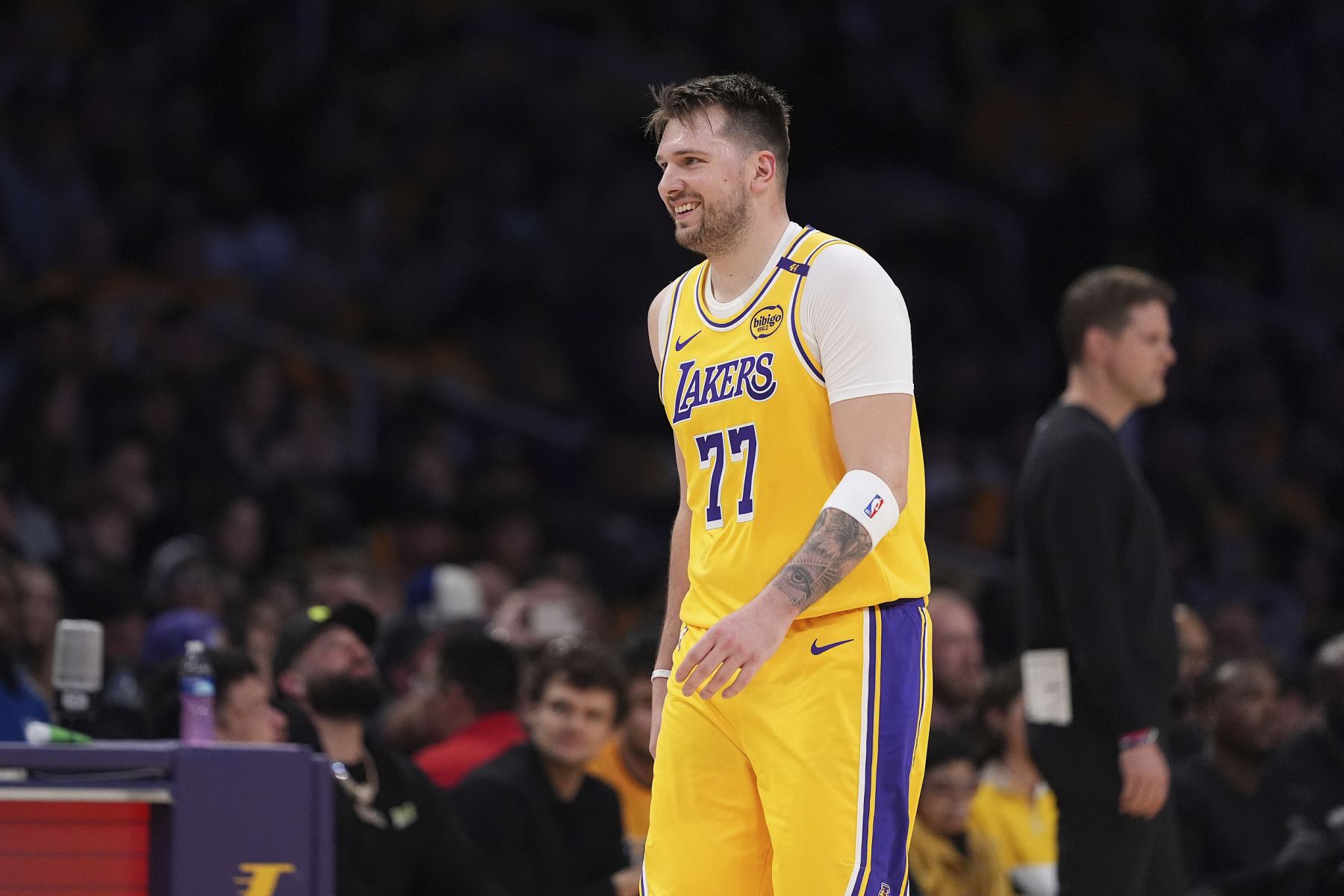 Shams: Wenn die Mavericks Doncic ein öffentliches Angebot gemacht hätten, hätten sie 8 Erstrundenspieler austauschen oder sogar Buchstaben ändern können.