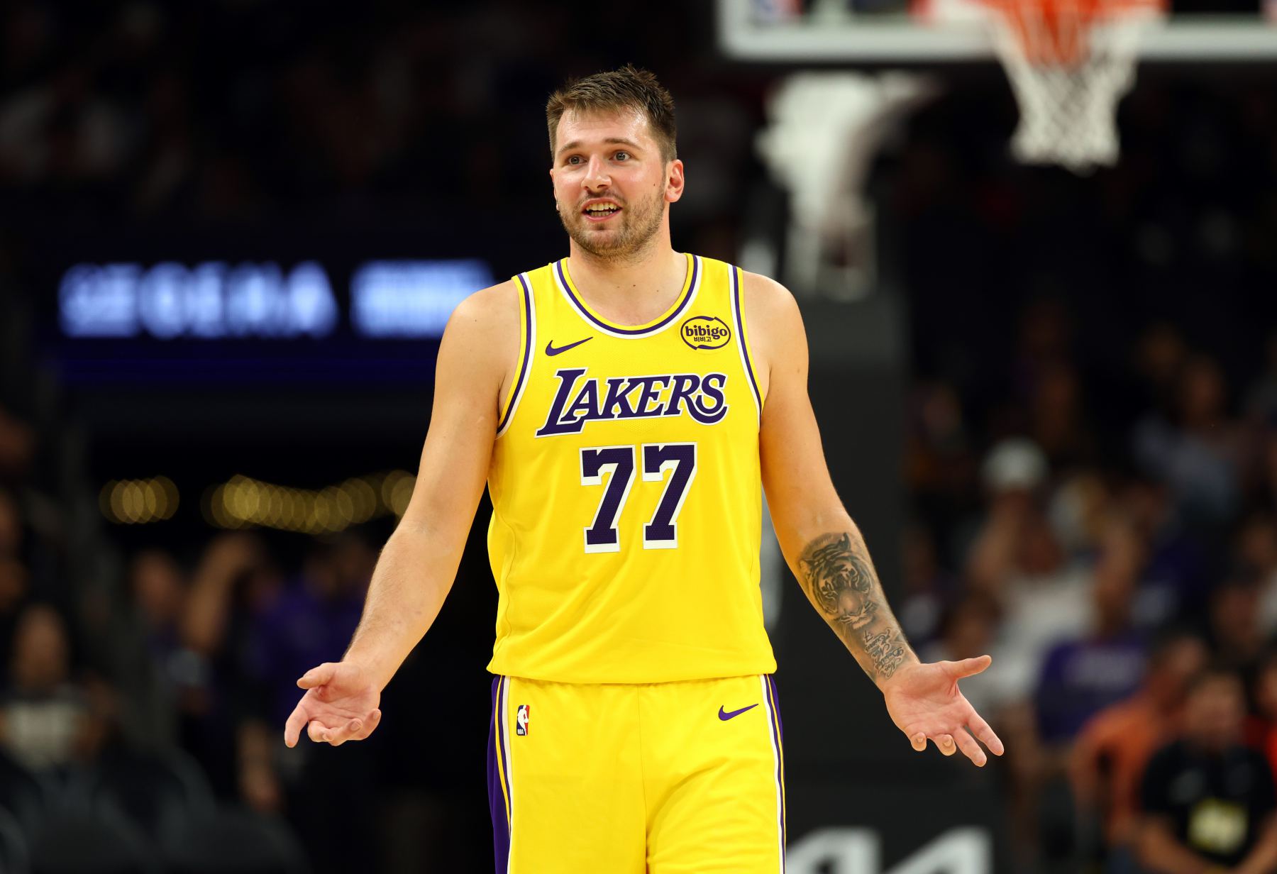 Vergleichbar mit Jordan, Chamberlain und McAdoo! Doncic erzielte vor seinem 27. Lebensjahr zum 50. Mal mehr als 40 Punkte